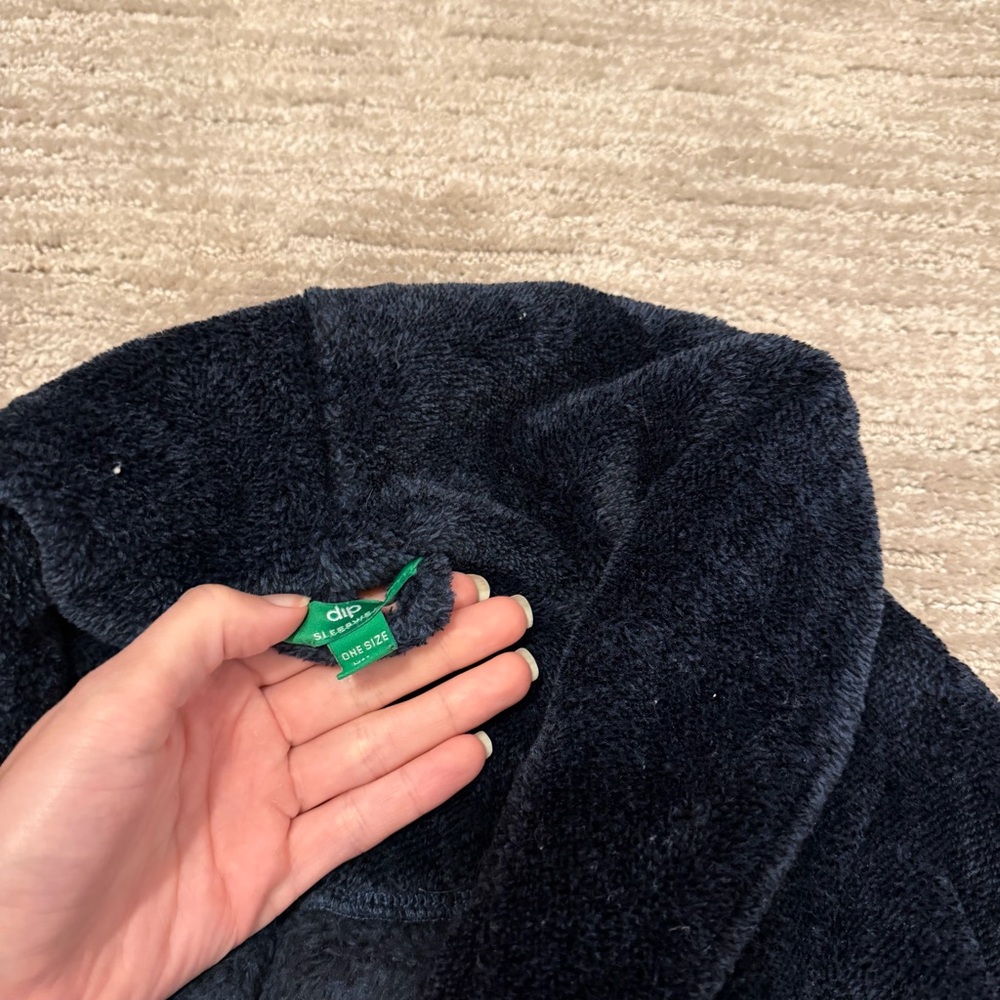 Luxurious Navy Plush Robe - Picture 2 of 2